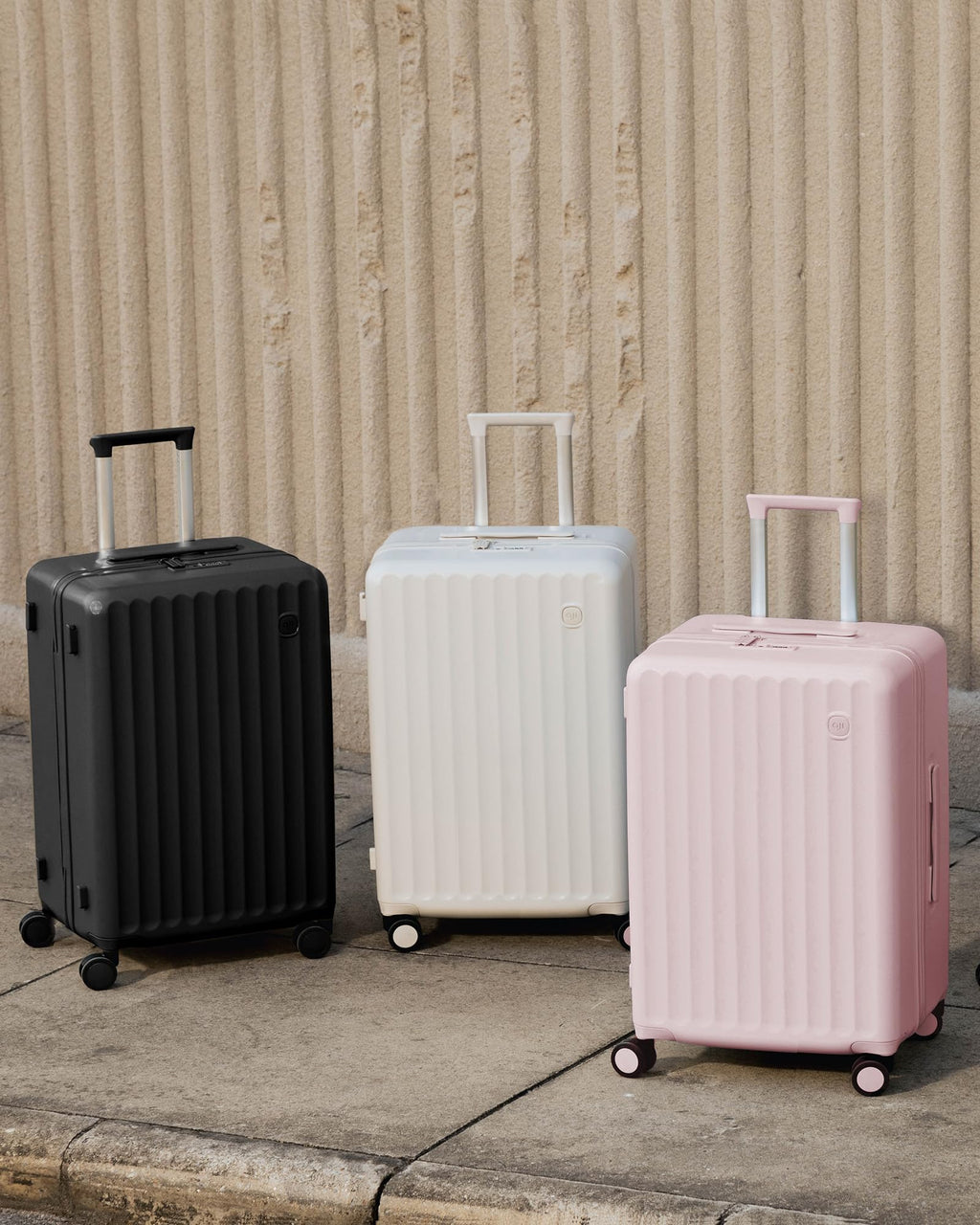 20 Inch Expandable Hardside Luggage with Spinner Wheels C36933
