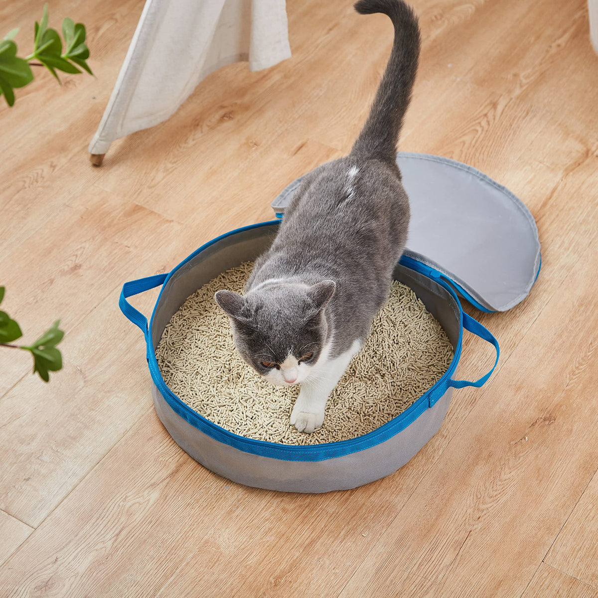 PortaPotty Litter Box T6537